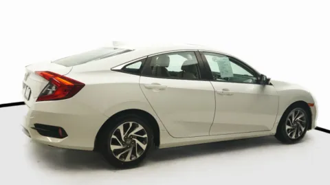 More photos of 2018 Honda Civic EX at Auto City, CA