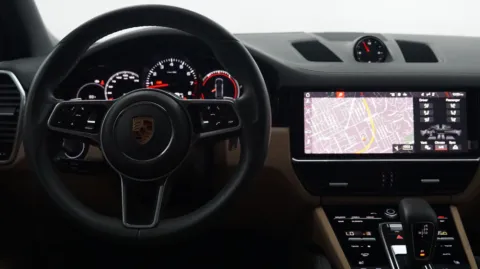 More photos of 2020 Porsche Cayenne at Auto City, CA
