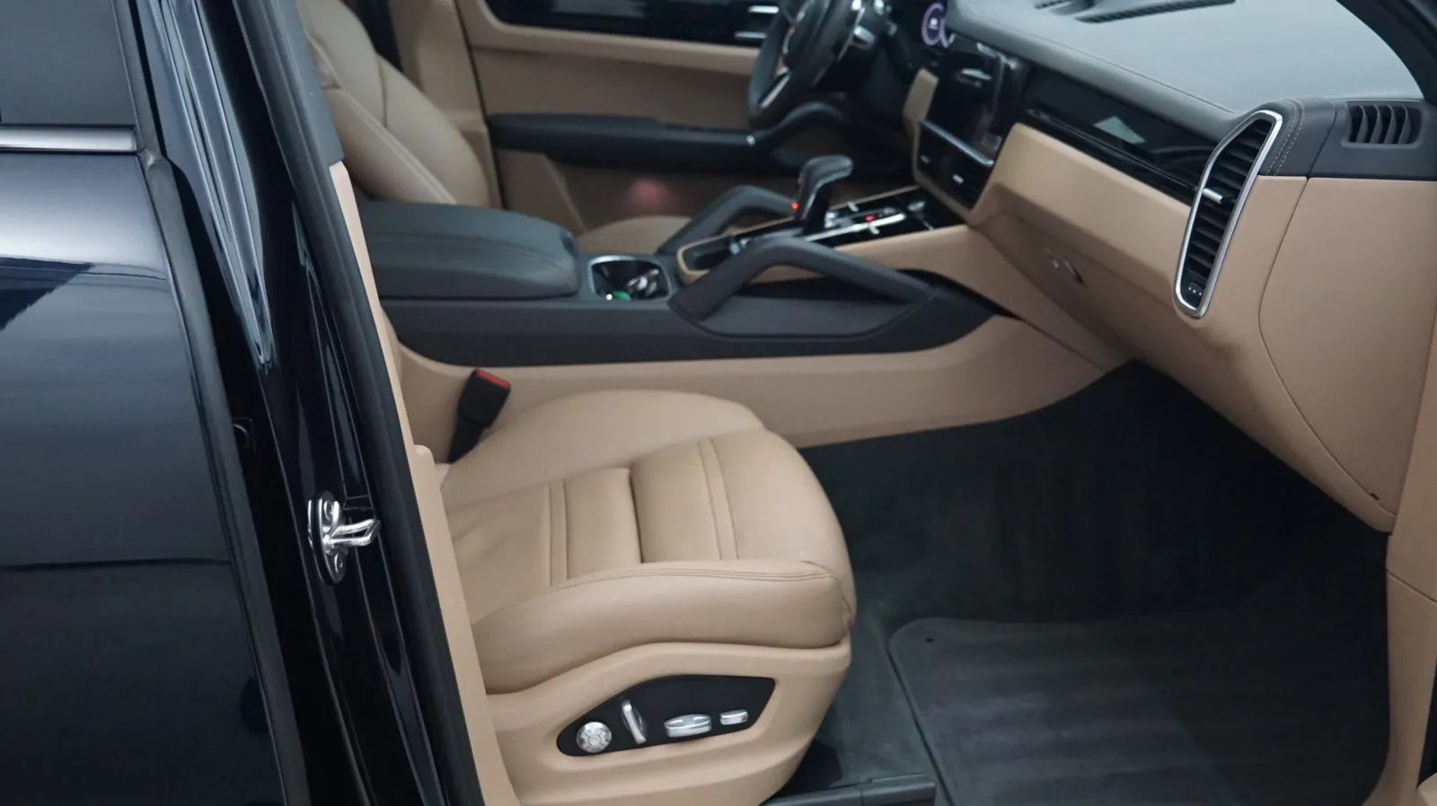 Porsche Cayenne photo 6
