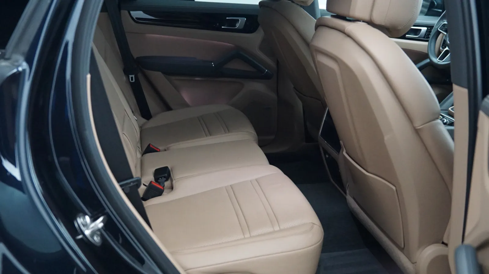 Porsche Cayenne photo 11