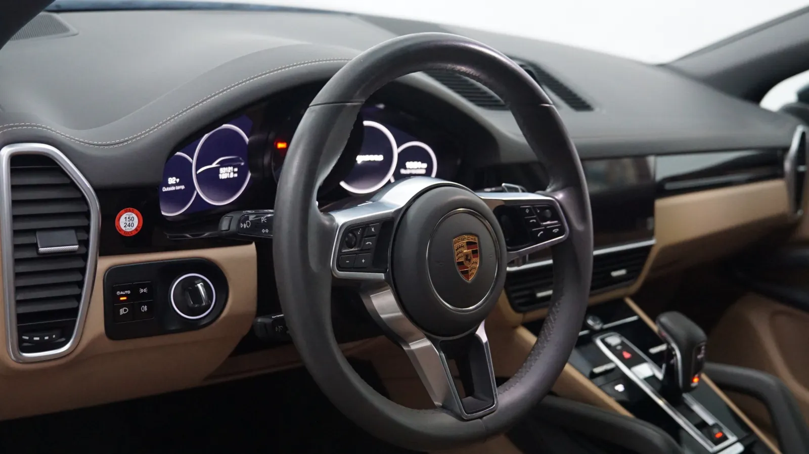 Porsche Cayenne photo 18