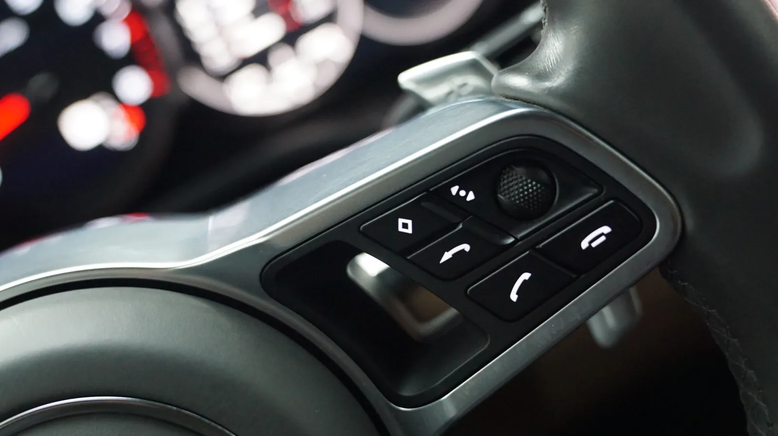 Porsche Cayenne photo 21