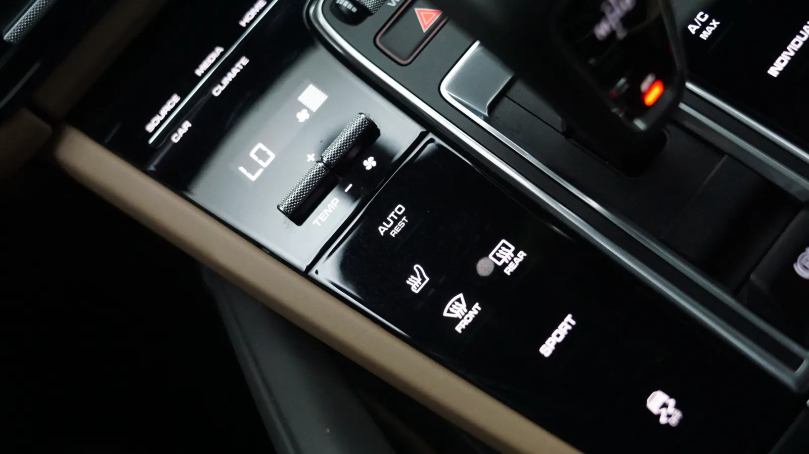 Porsche Cayenne photo 25