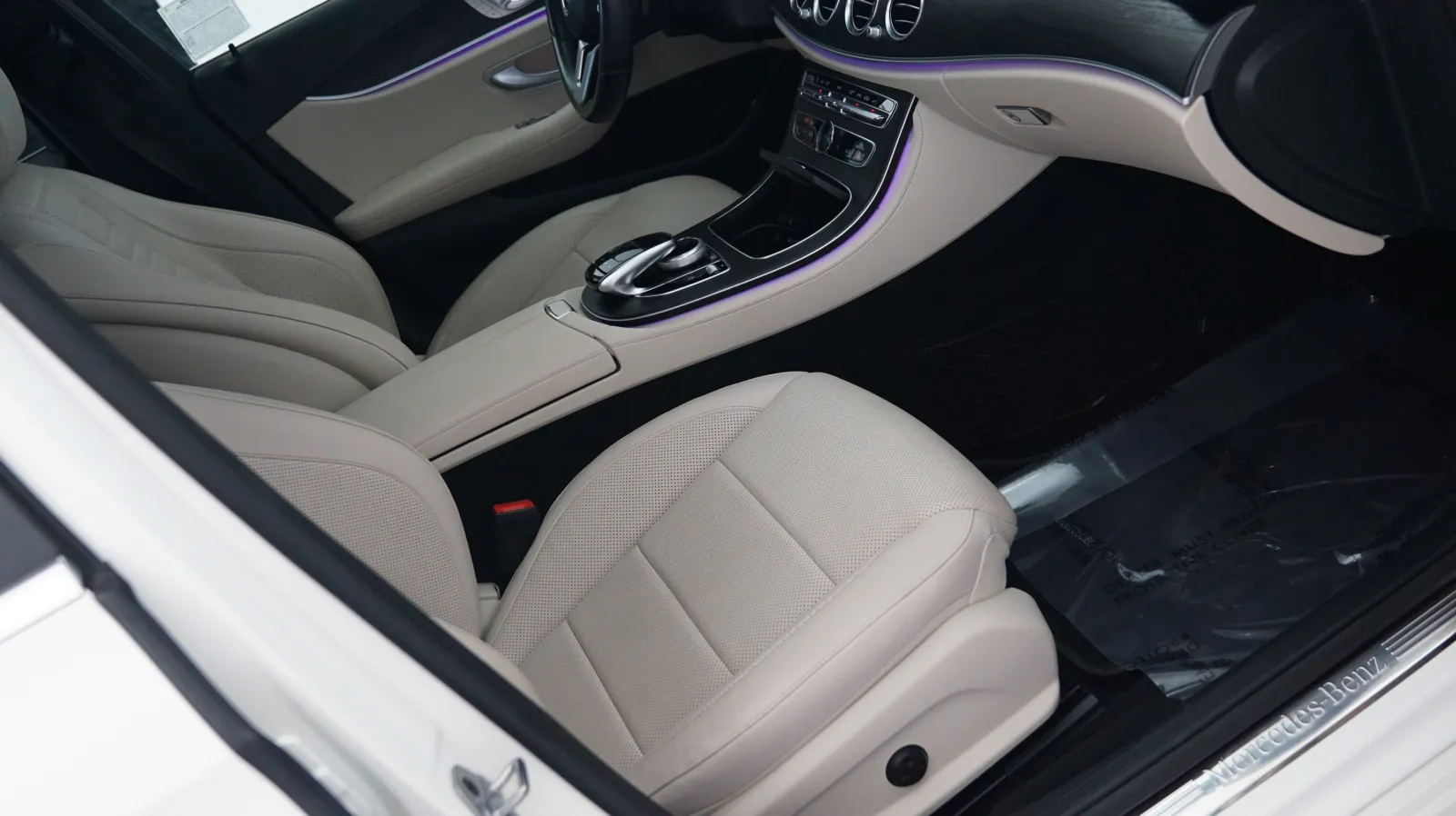 Mercedes-Benz E-Class photo 6