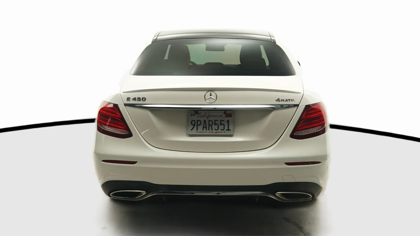 Mercedes-Benz E-Class photo 10