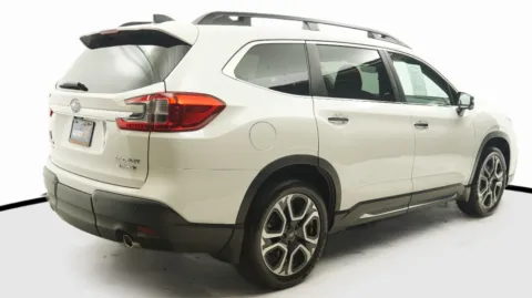 More photos of 2023 Subaru Ascent Touring at Auto City, CA