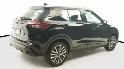 More photos of 2022 Nissan KICKS SV at Auto City, CA