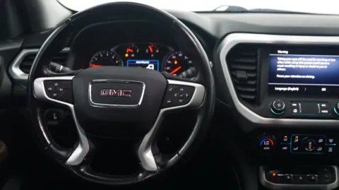 More photos of 2020 GMC Acadia SLE at Auto City, CA