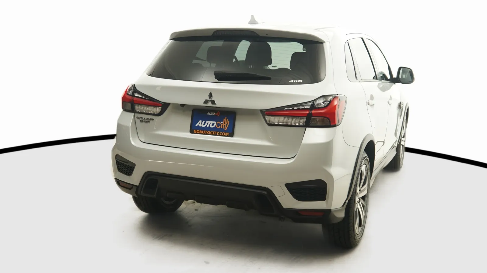 Mitsubishi Outlander Sport photo 8