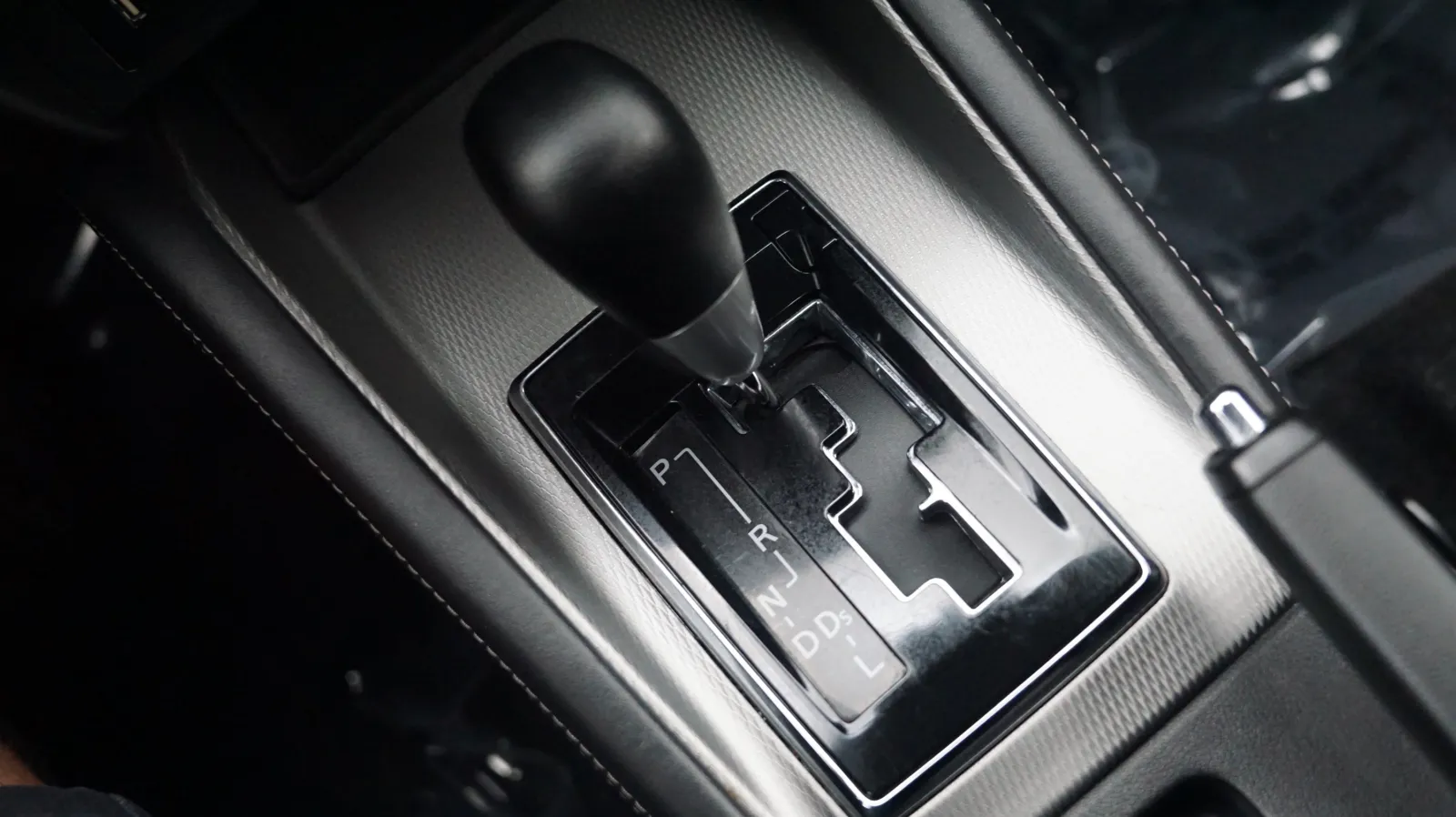 Mitsubishi Outlander Sport photo 21