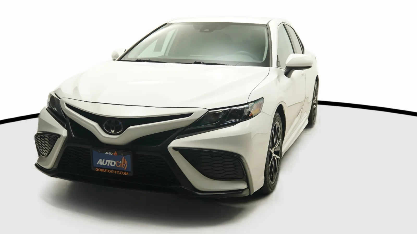 White 2021 Toyota Camry SE Nightshade for sale in El Cajon, CA