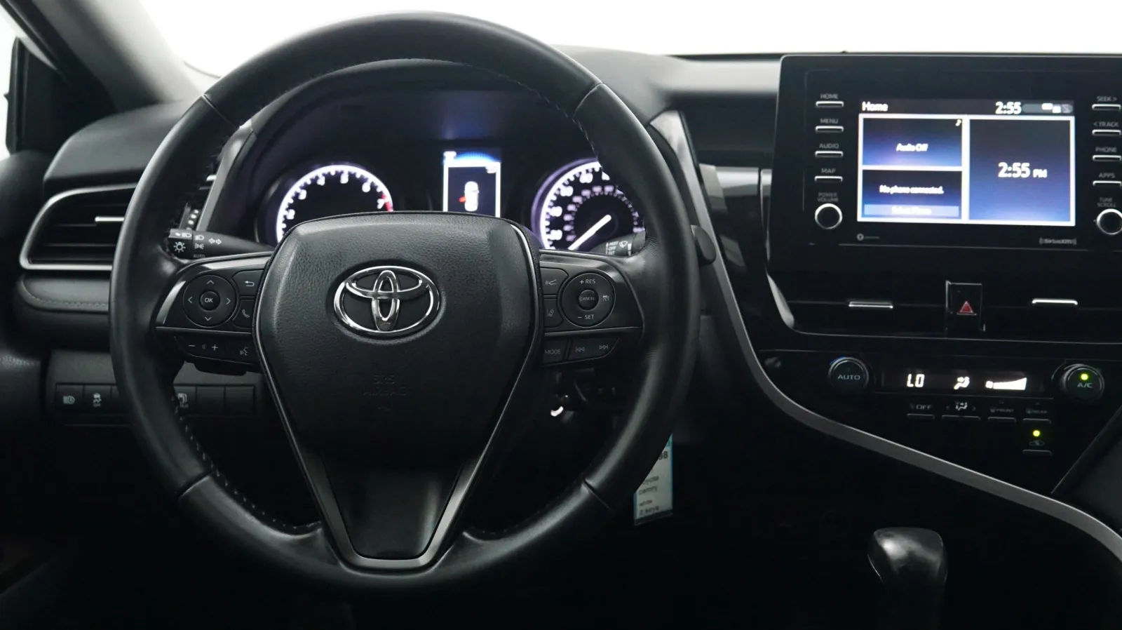More photos of 2021 Toyota Camry SE Nightshade at Auto City, CA