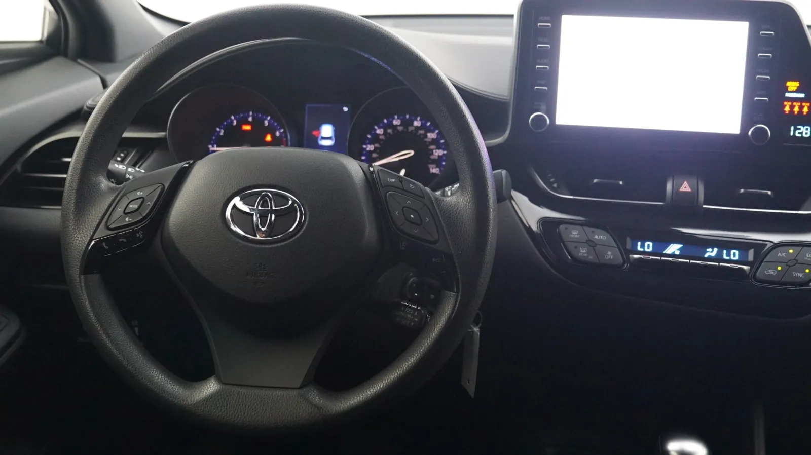 More photos of 2019 Toyota C-HR LE at Auto City, CA
