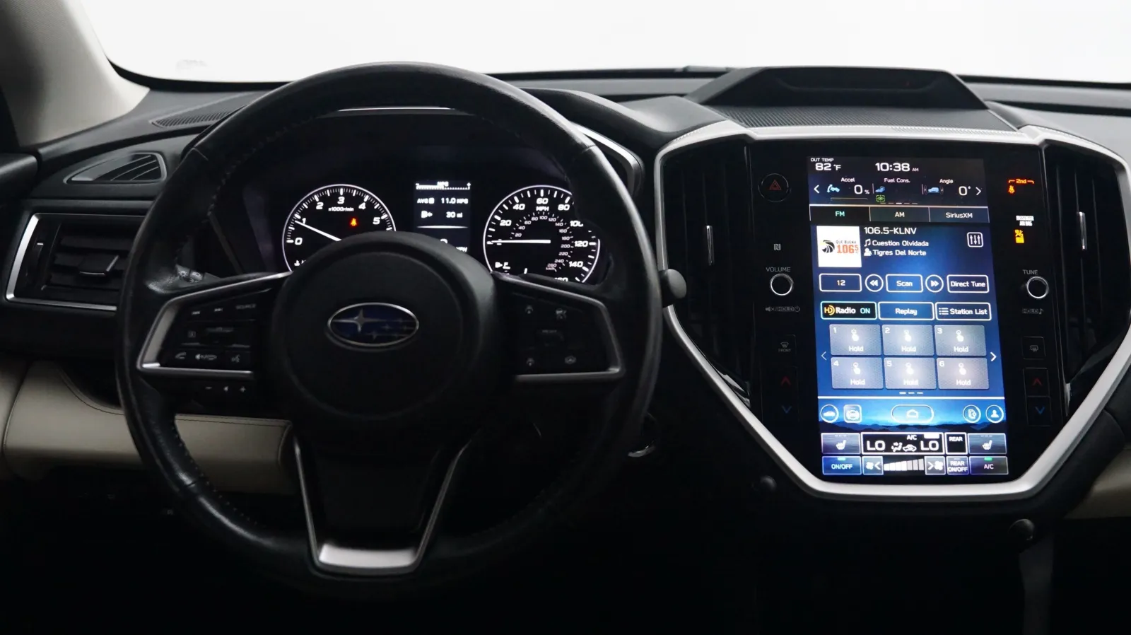 More photos of 2023 Subaru Ascent Limited at Auto City, CA