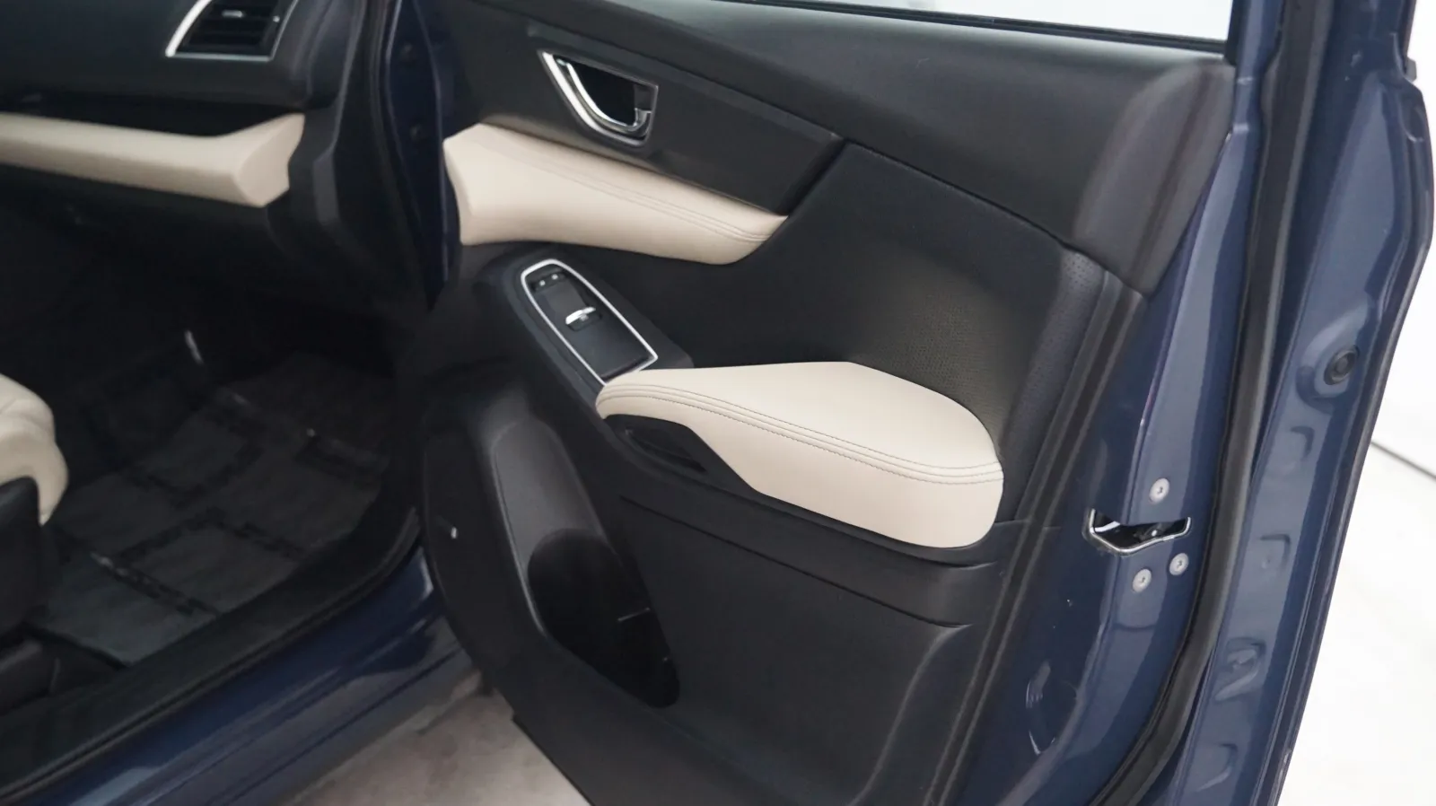 Subaru Ascent photo 16