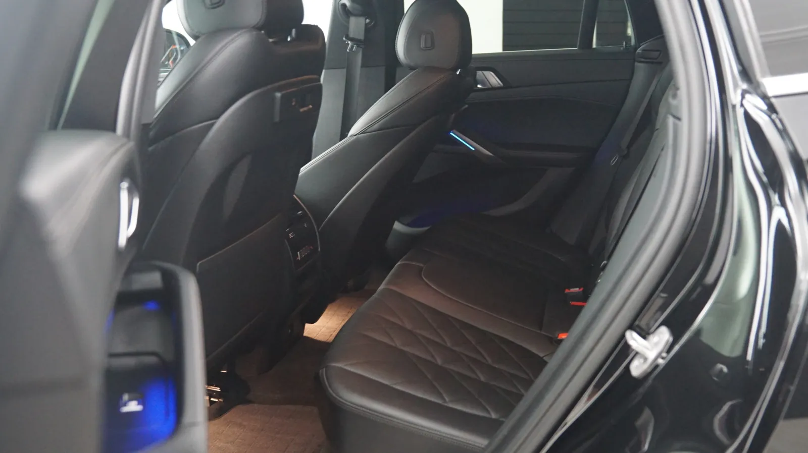 BMW X6 photo 12