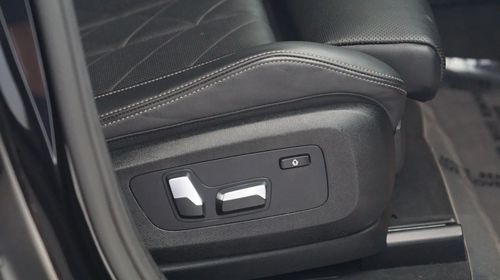 BMW X6 photo 13