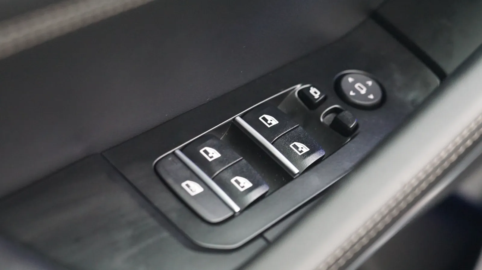 BMW X6 photo 16