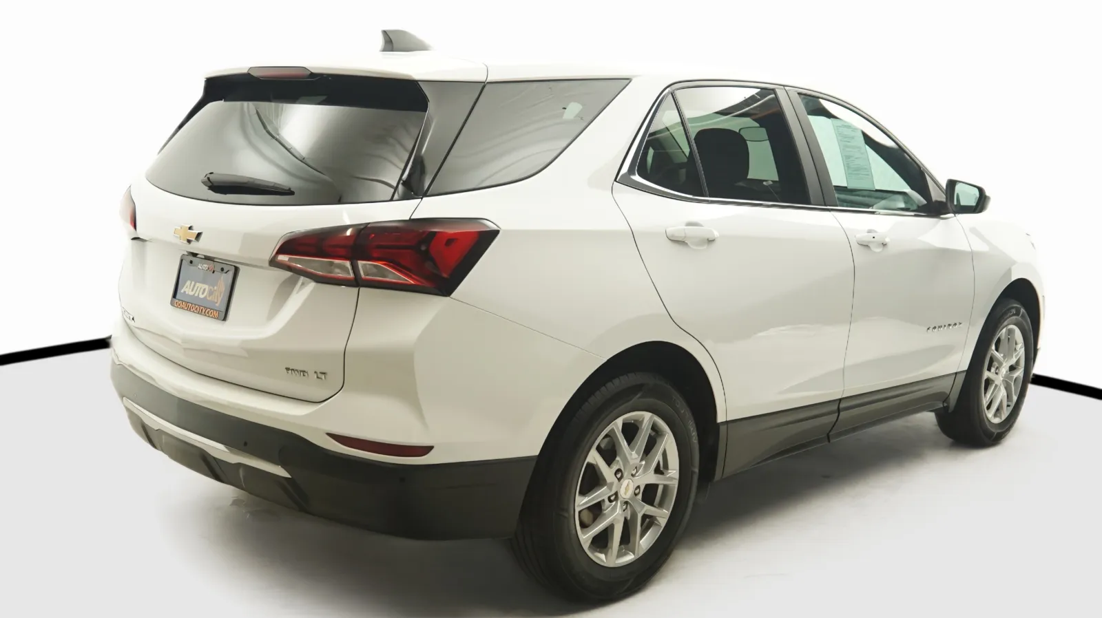 More photos of 2024 Chevrolet Equinox LT at Auto City, CA