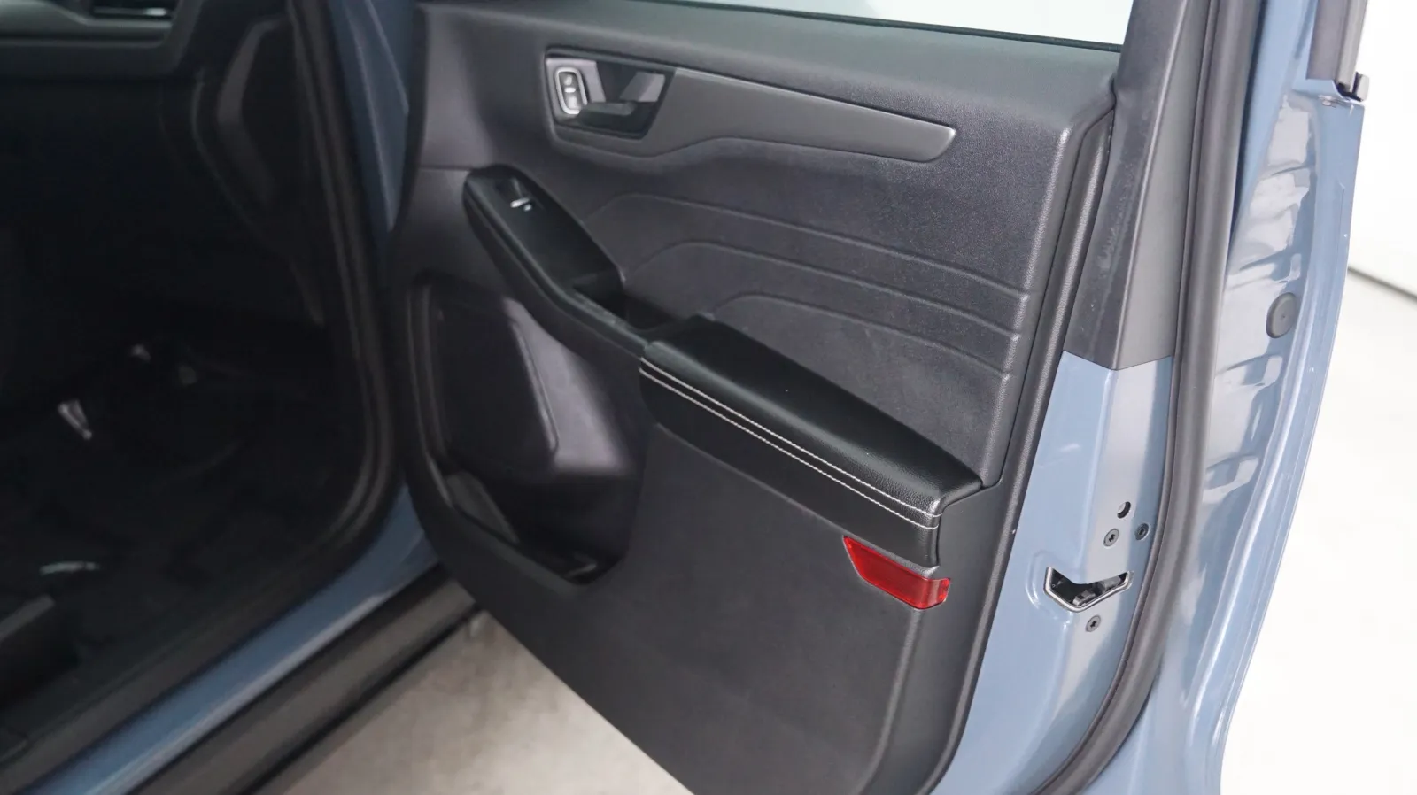 Ford Escape photo 13