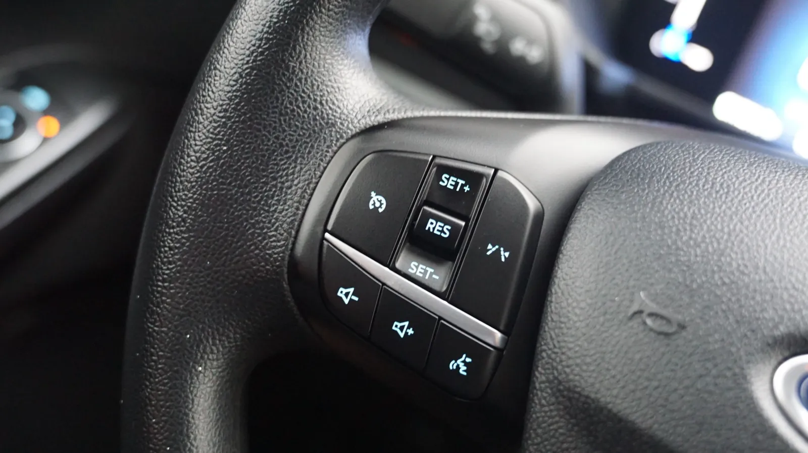 Ford Escape photo 16
