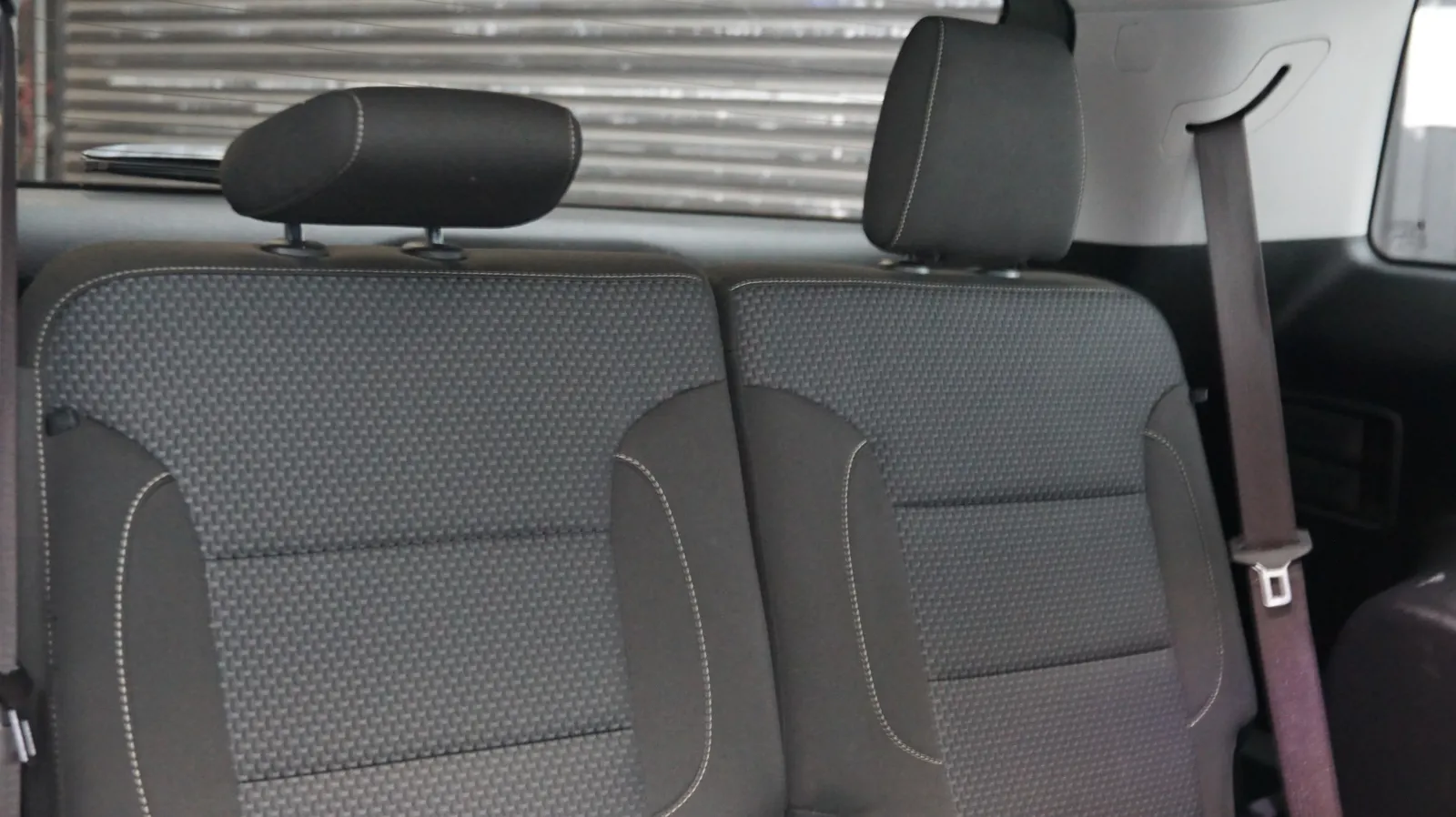 GMC Acadia photo 13
