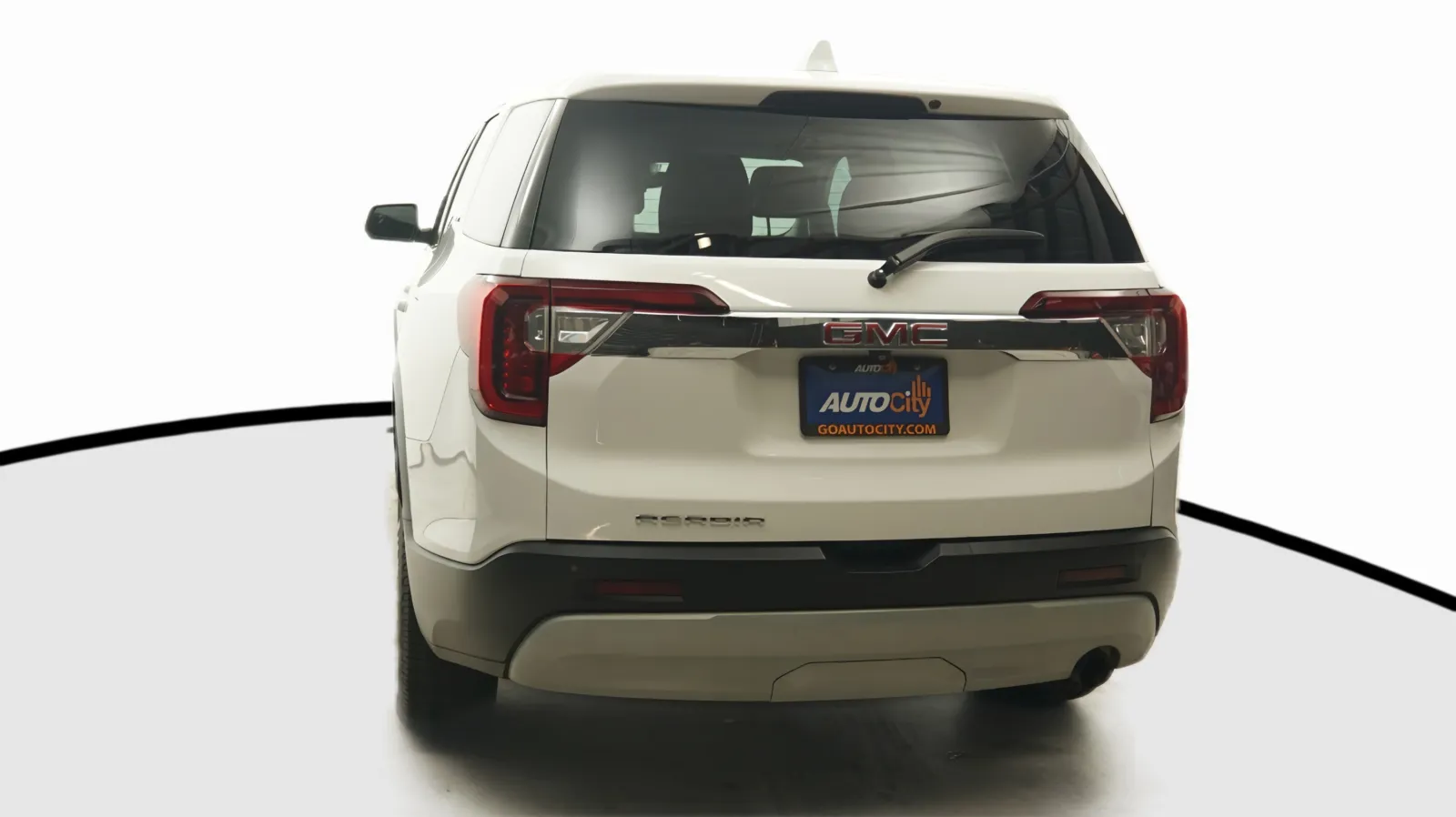 GMC Acadia photo 14
