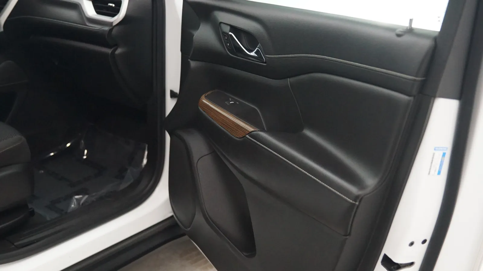 GMC Acadia photo 15