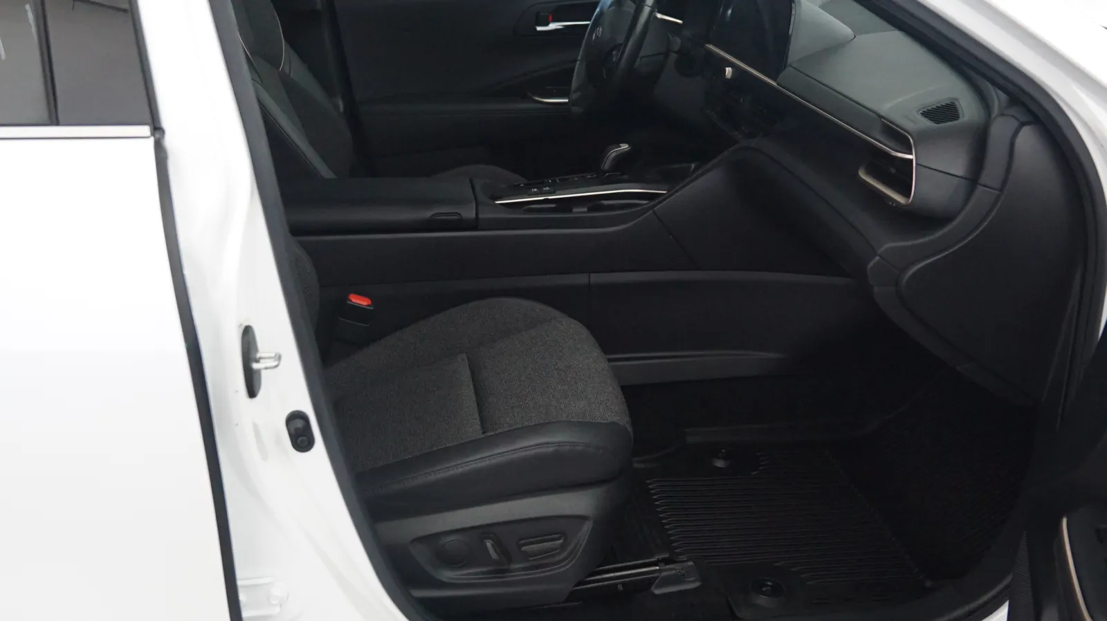 Toyota Crown photo 6