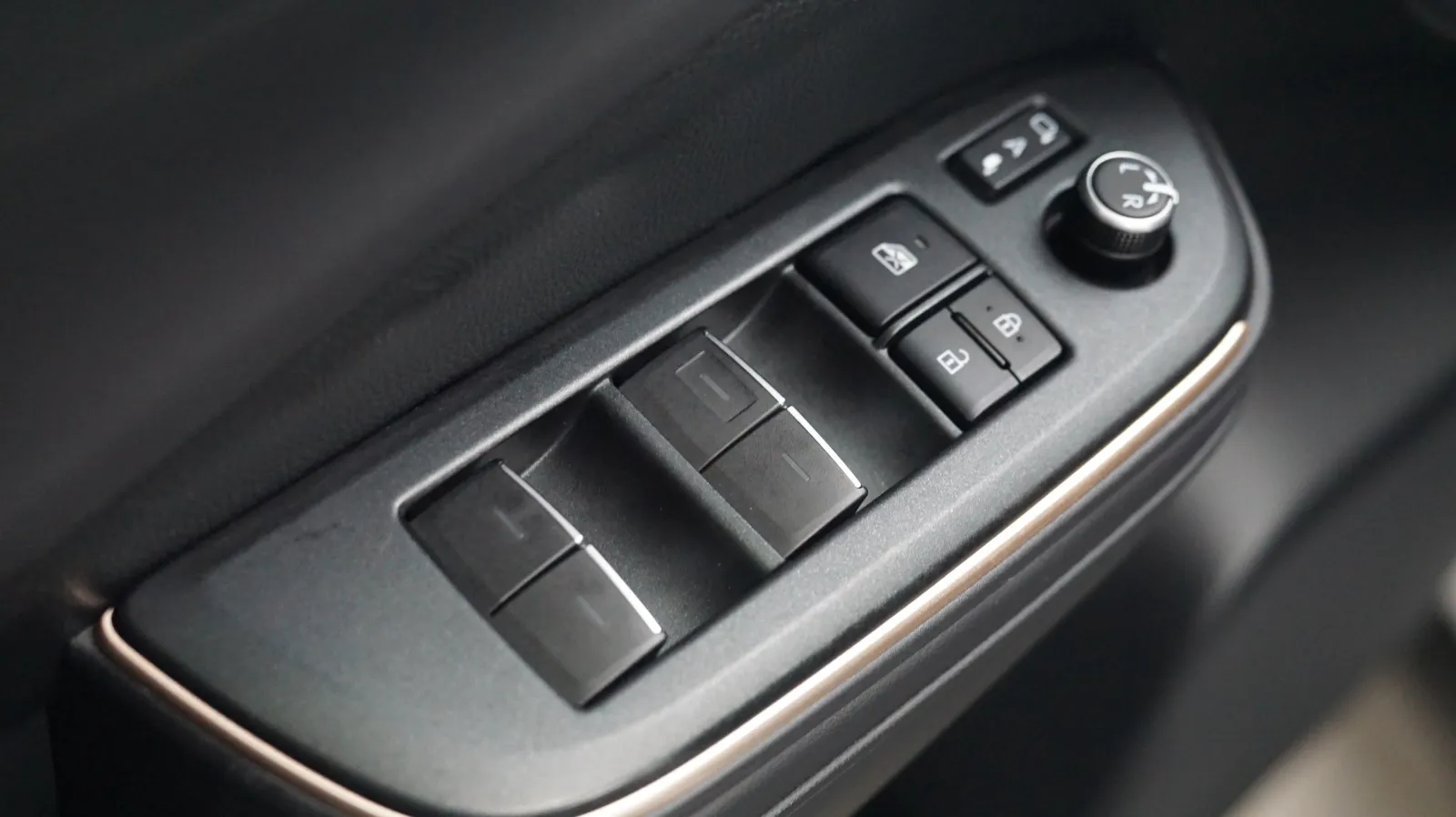 Toyota Crown photo 17