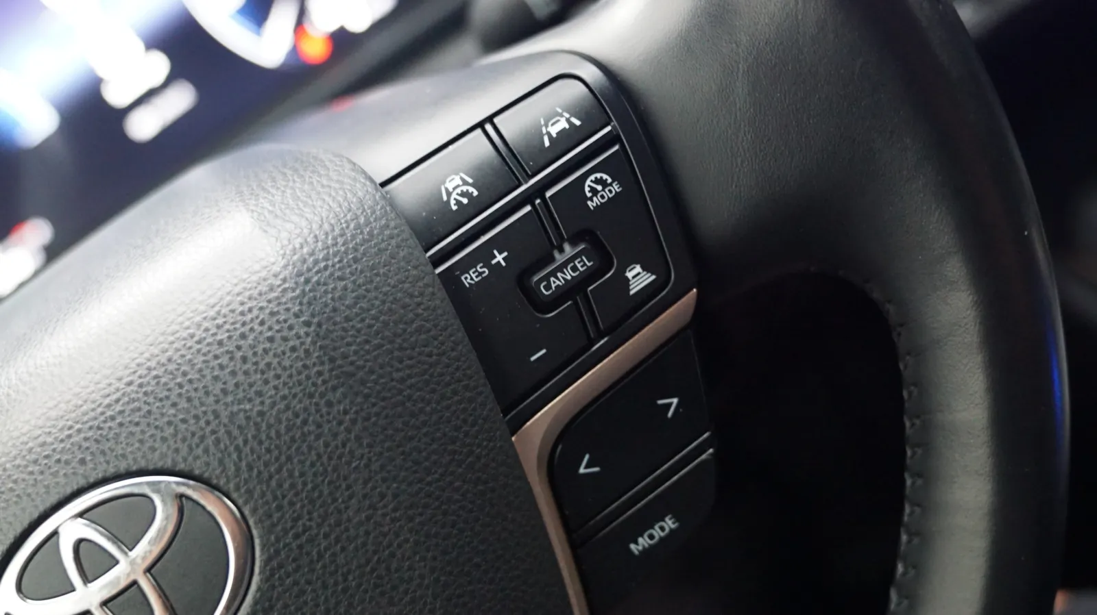 Toyota Crown photo 20