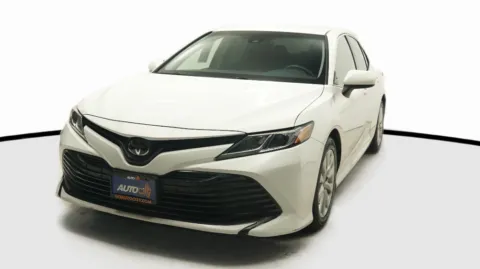 White 2018 Toyota Camry LE for sale in El Cajon, CA