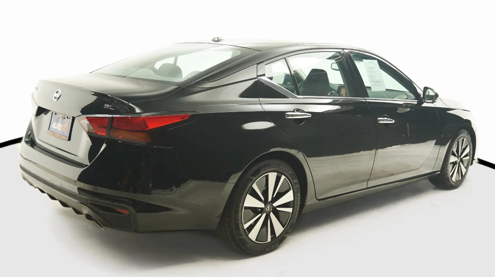 More photos of 2019 Nissan Altima 2.5 SL at Auto City, CA