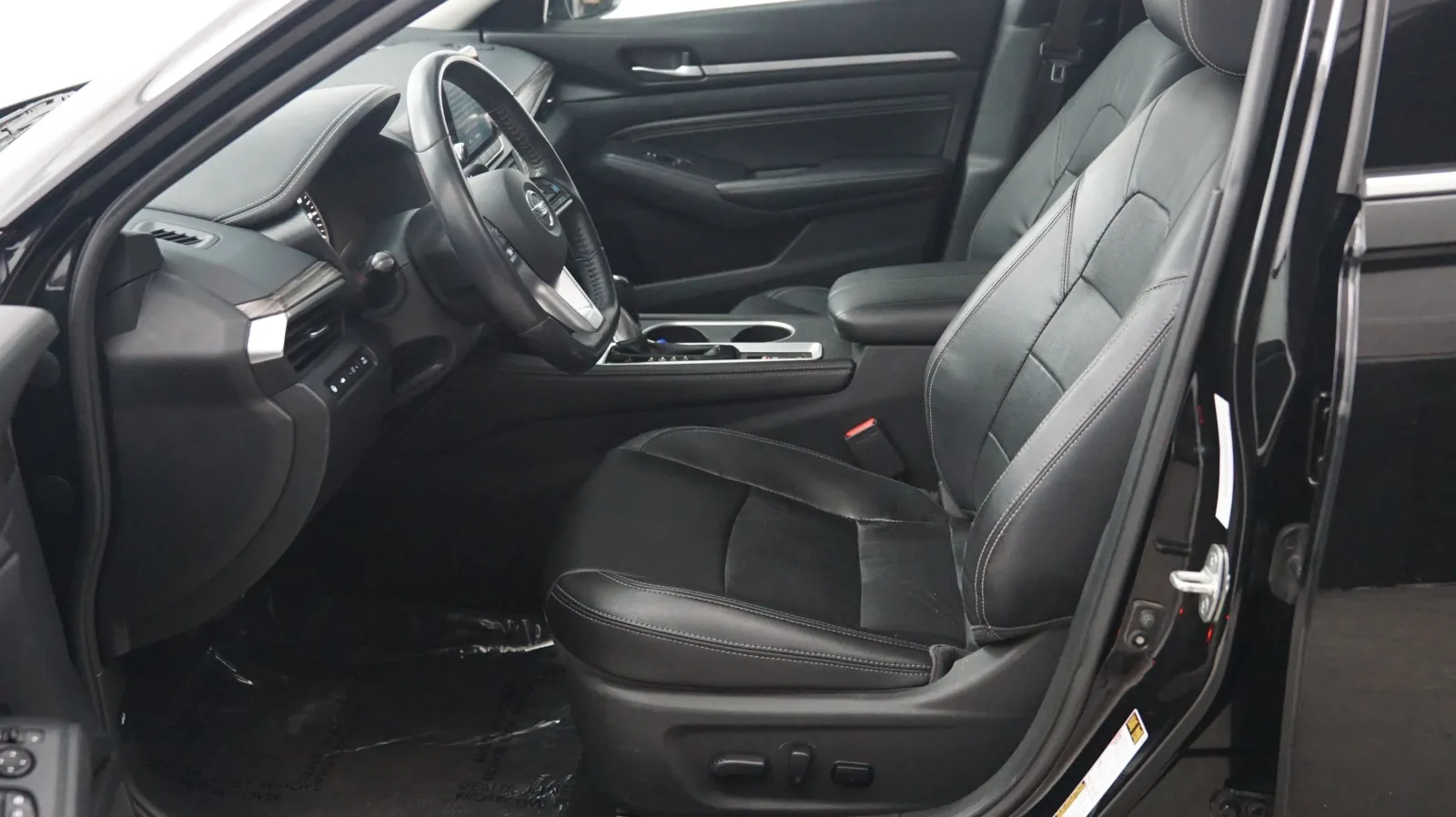 Nissan Altima photo 7