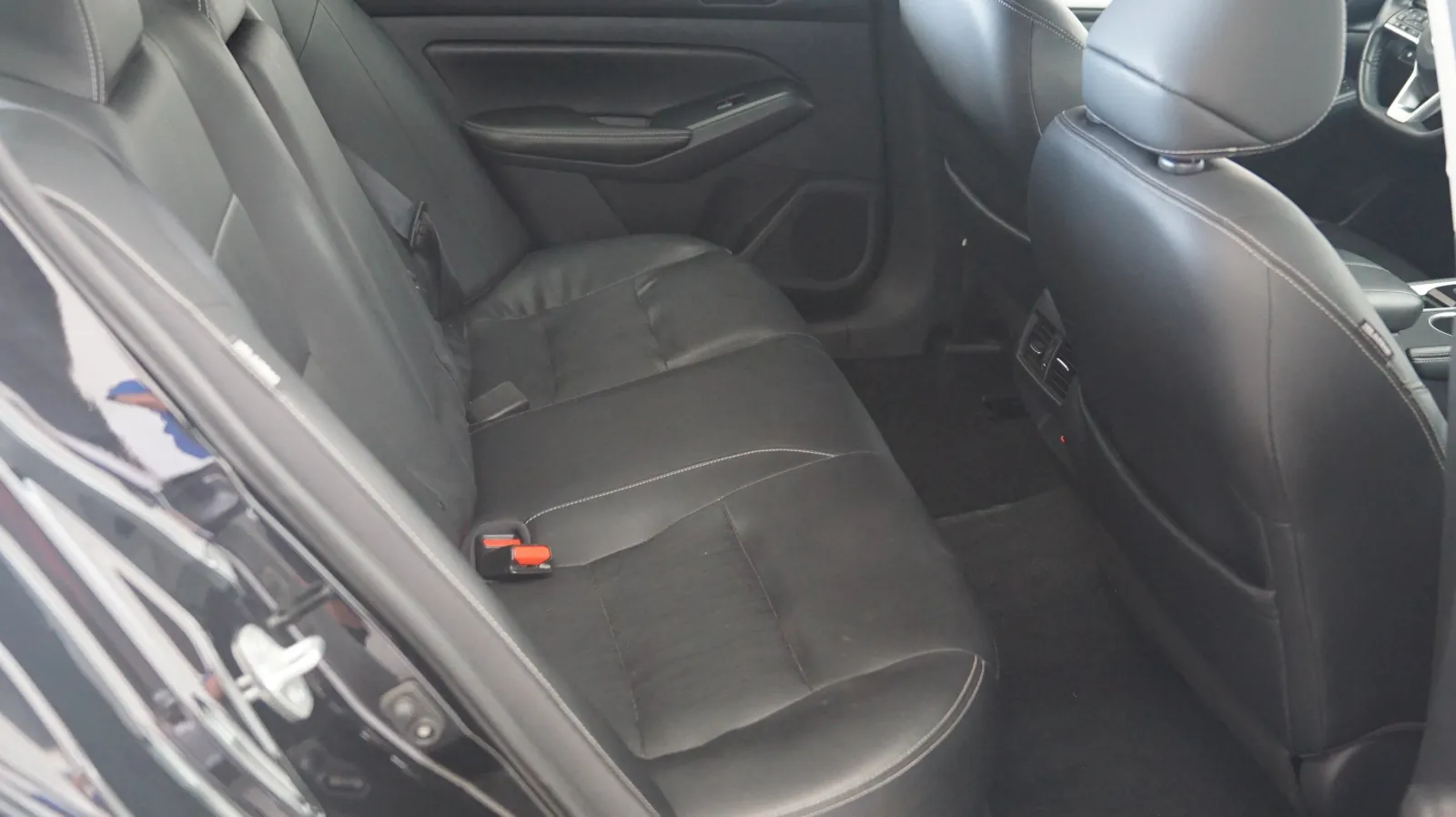 Nissan Altima photo 11