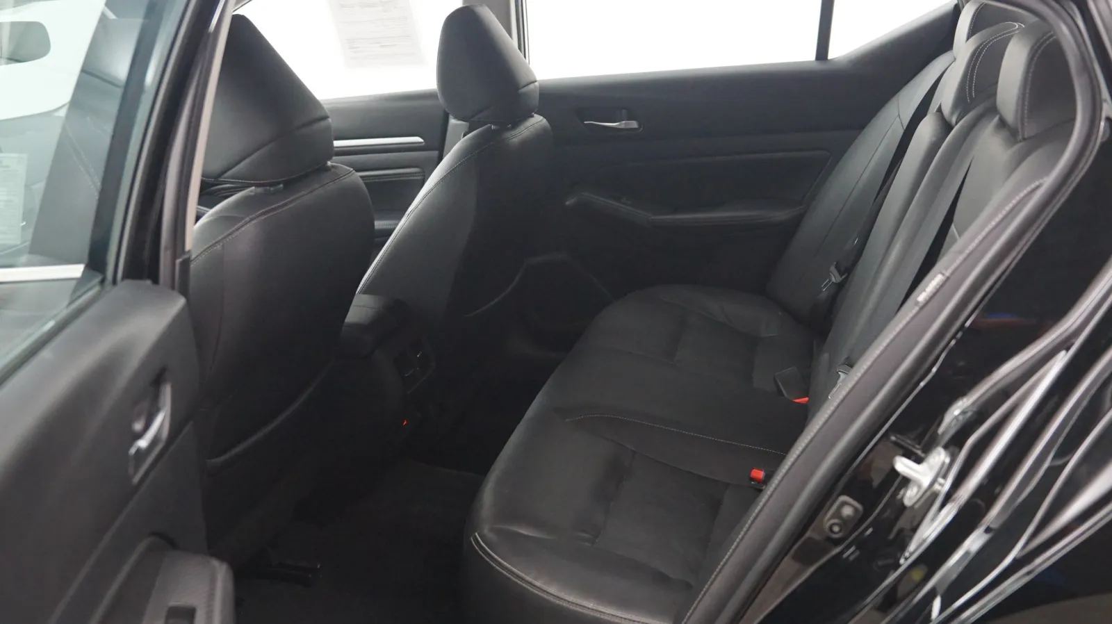 Nissan Altima photo 12