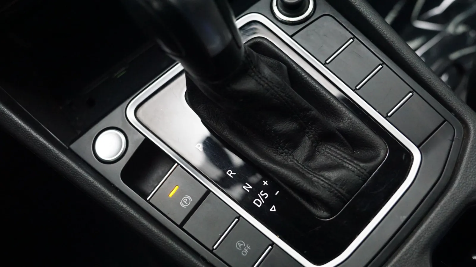 Volkswagen Jetta photo 22