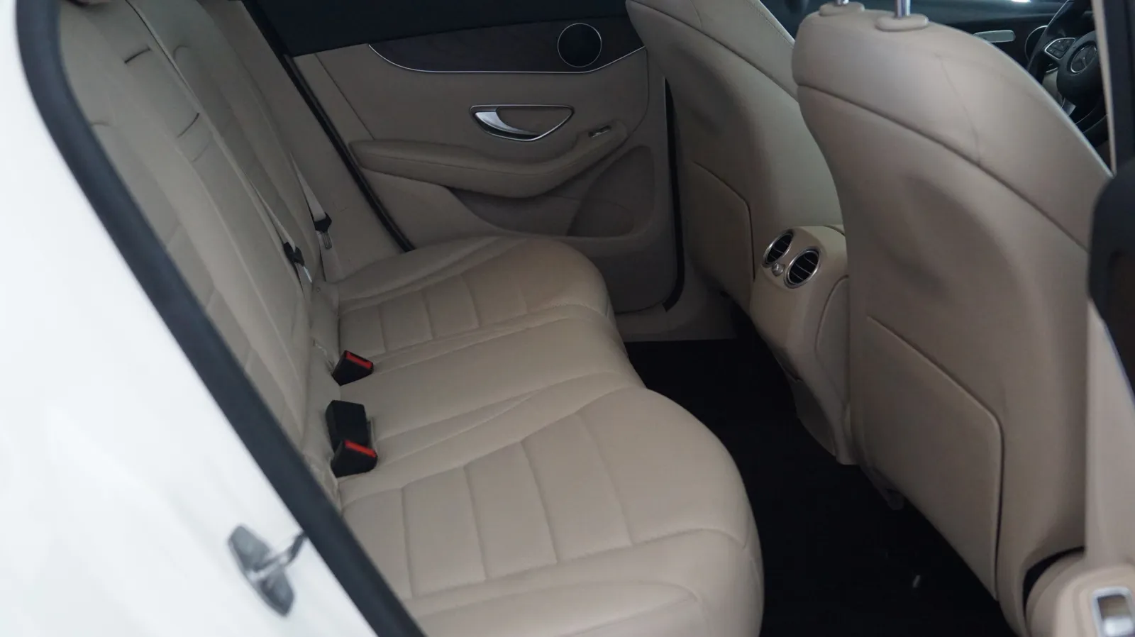 Mercedes-Benz GLC photo 11