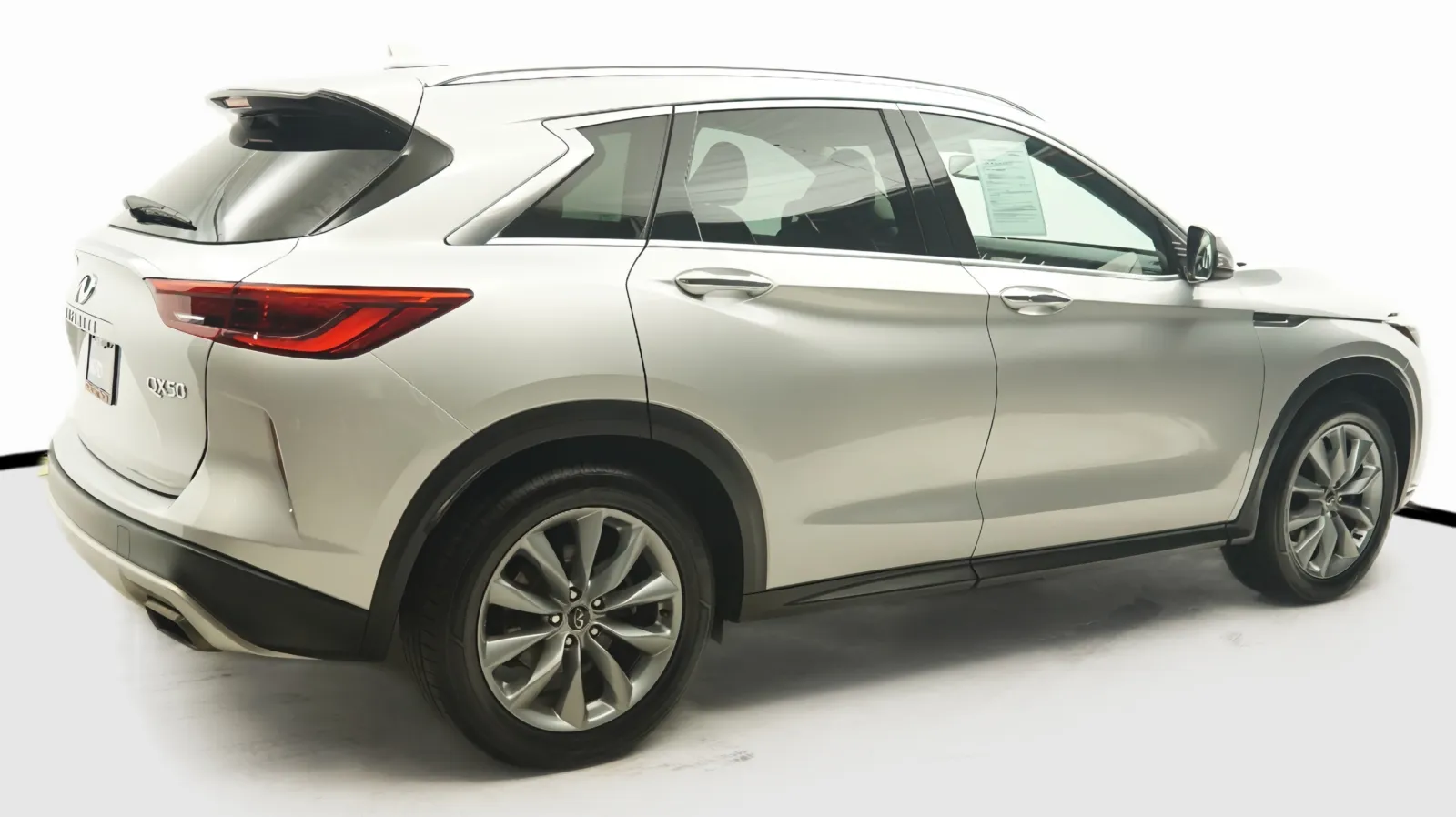 More photos of 2019 INFINITI QX50 LUXE at Auto City, CA