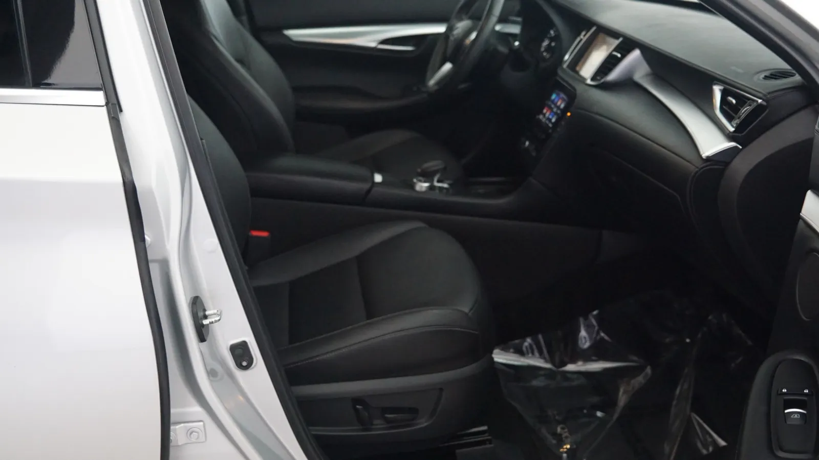 Infiniti QX50 photo 6