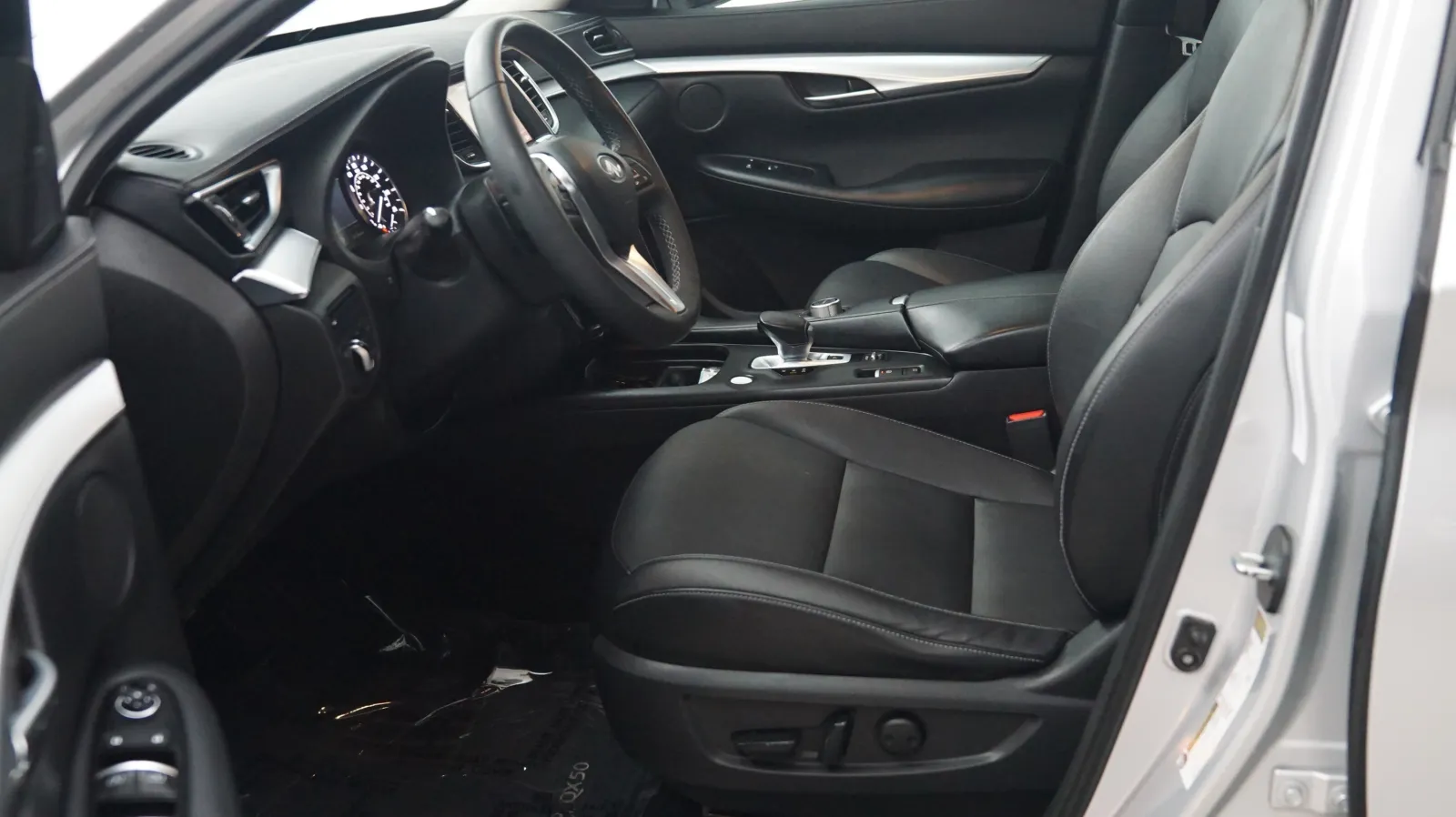Infiniti QX50 photo 7
