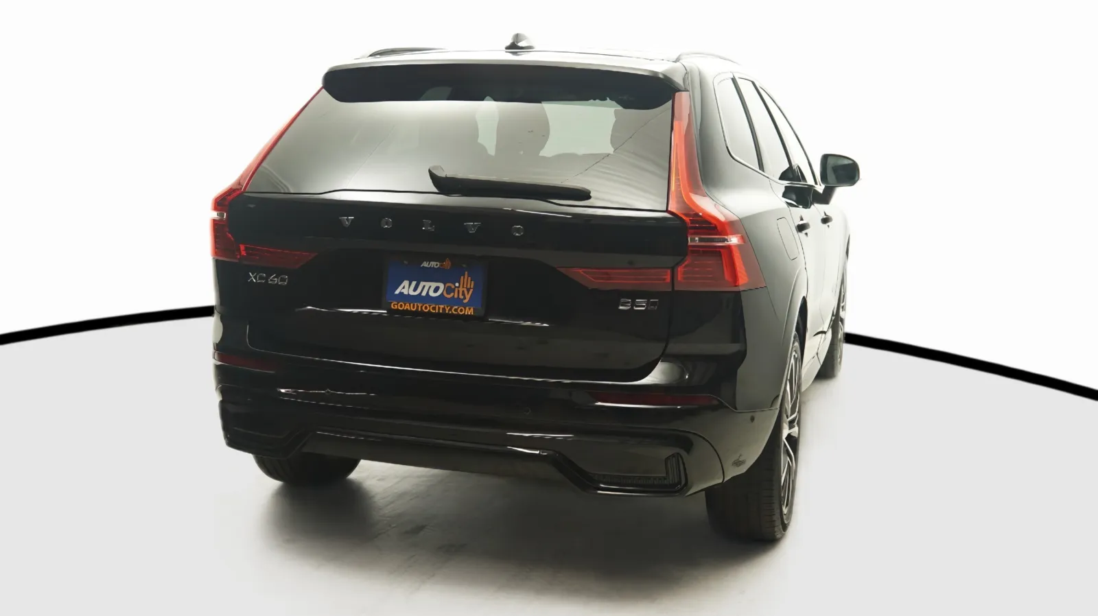 Volvo XC60 photo 8