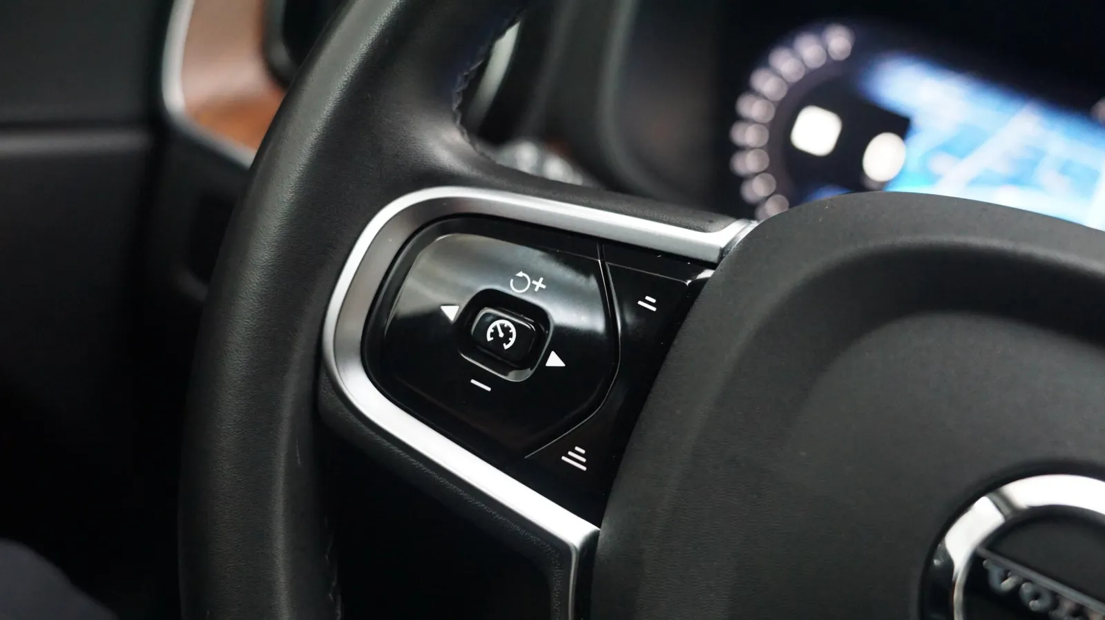 Volvo XC60 photo 20