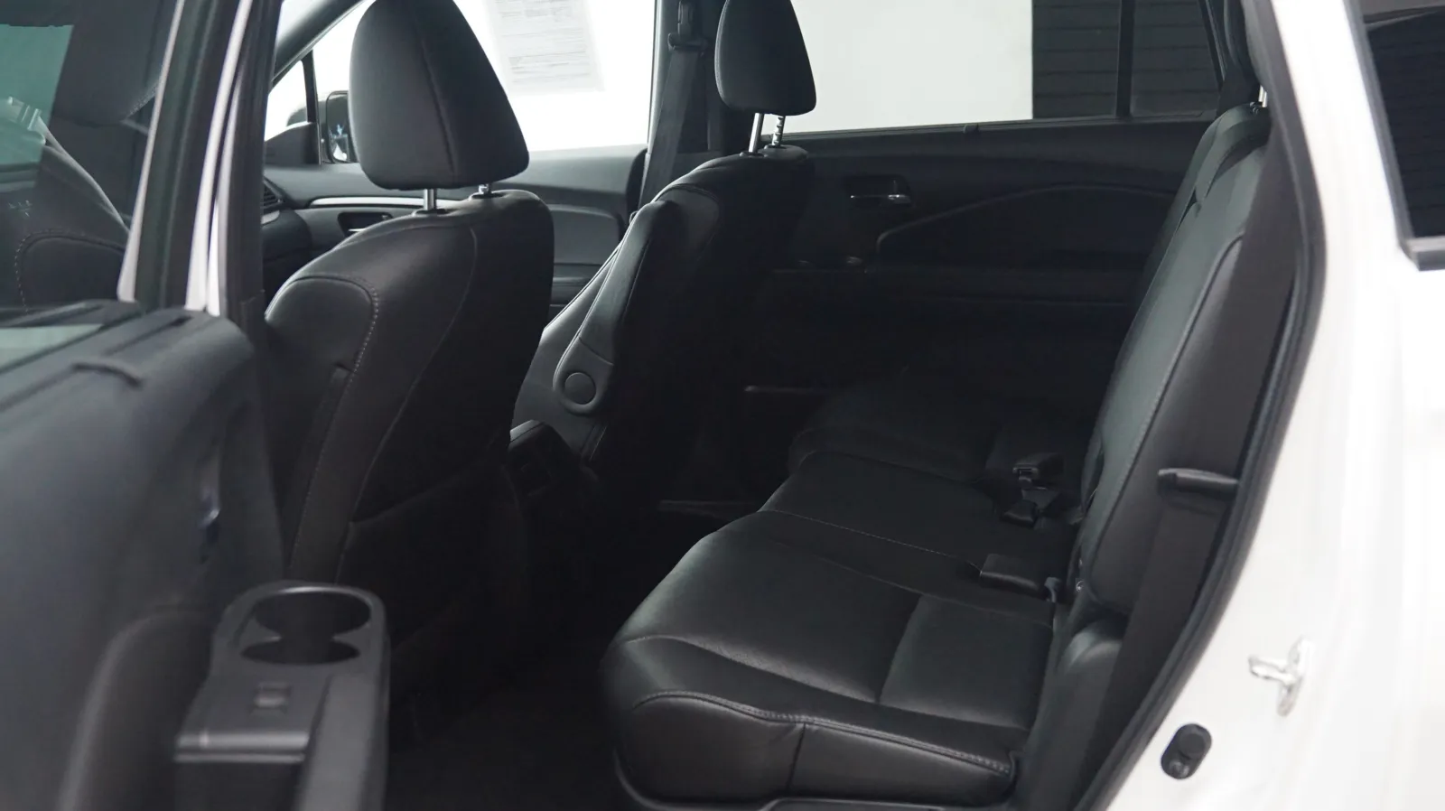 Honda Passport photo 12