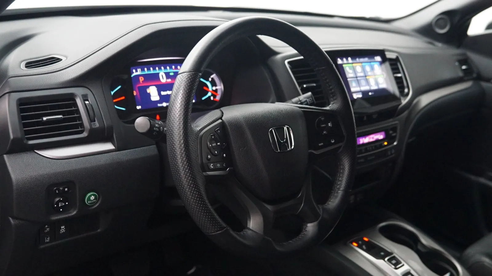 Honda Passport photo 18