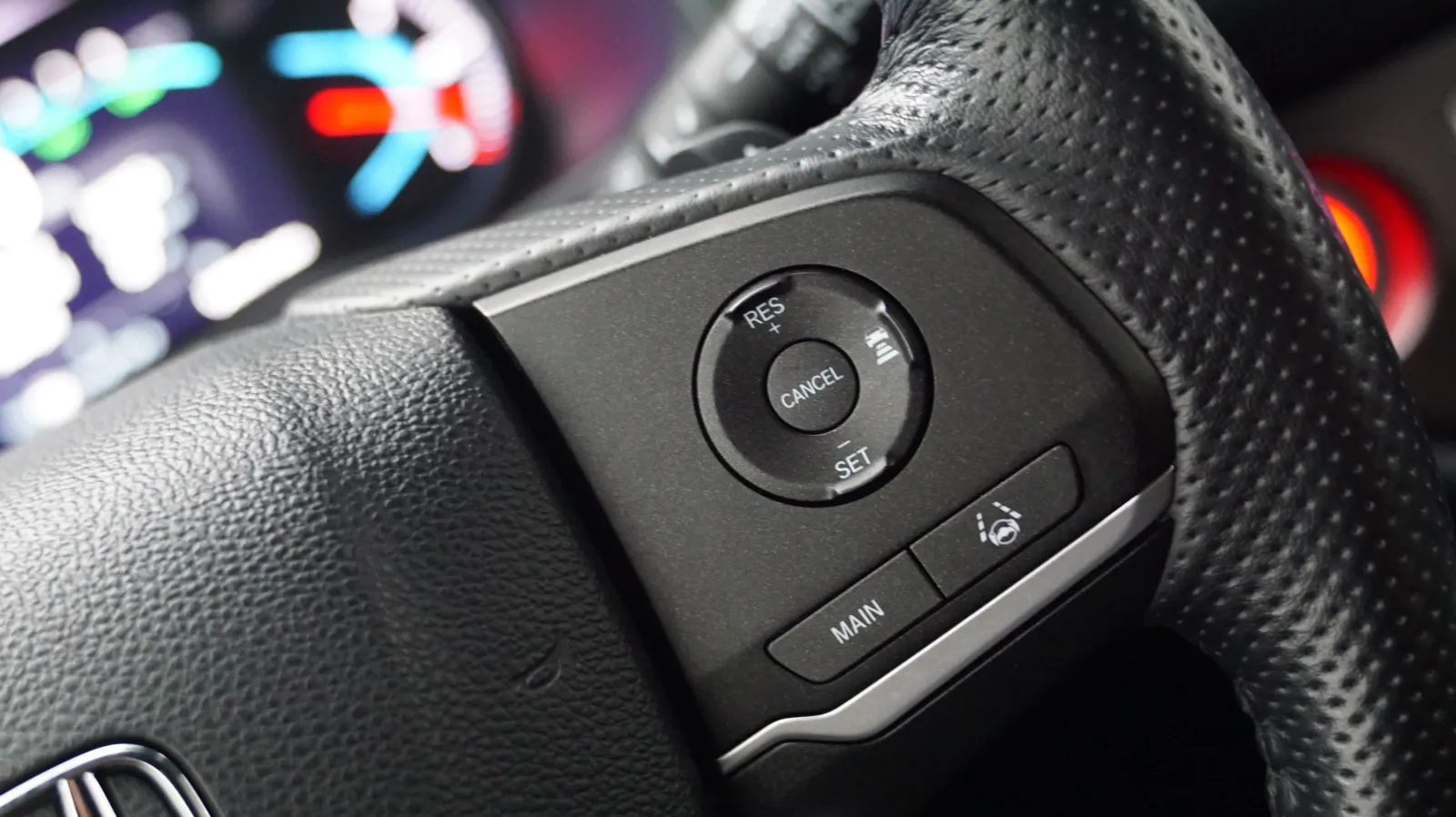 Honda Passport photo 21