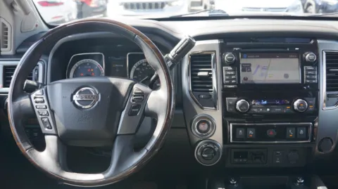 More photos of 2018 Nissan Titan XD Platinum Reserve at Auto City, CA