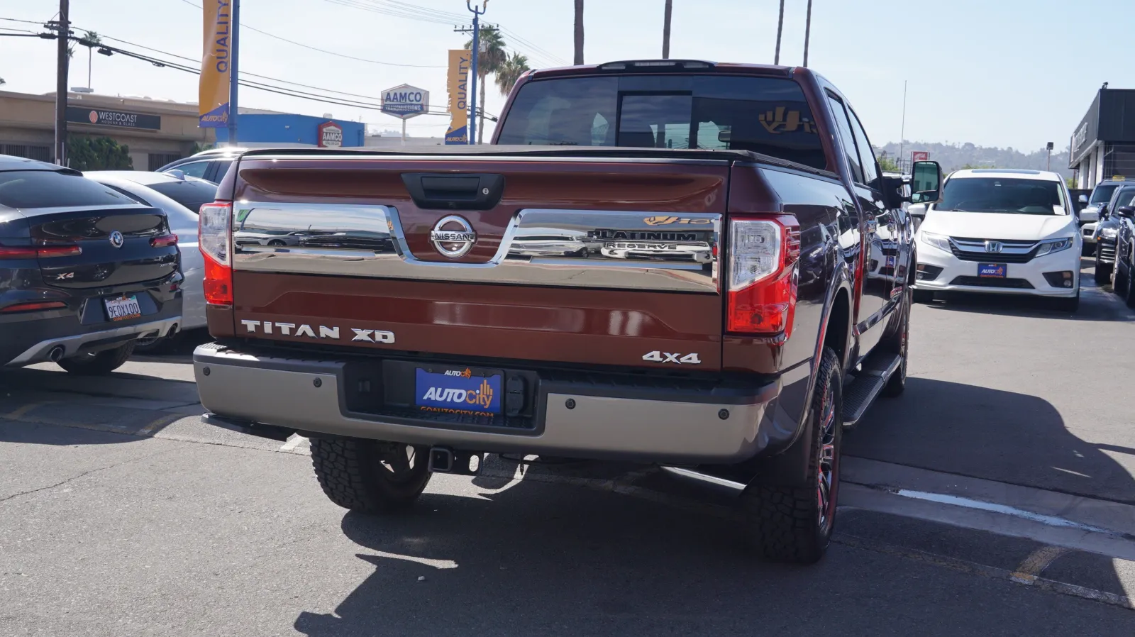 Nissan Titan photo 8
