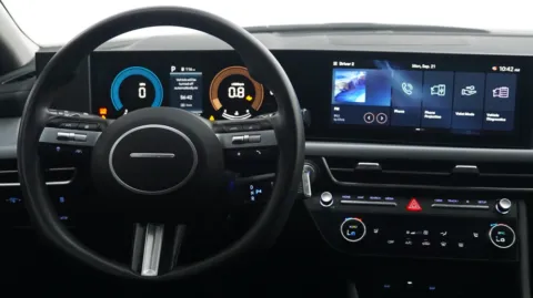 More photos of 2025 Hyundai Sonata SEL at Auto City, CA