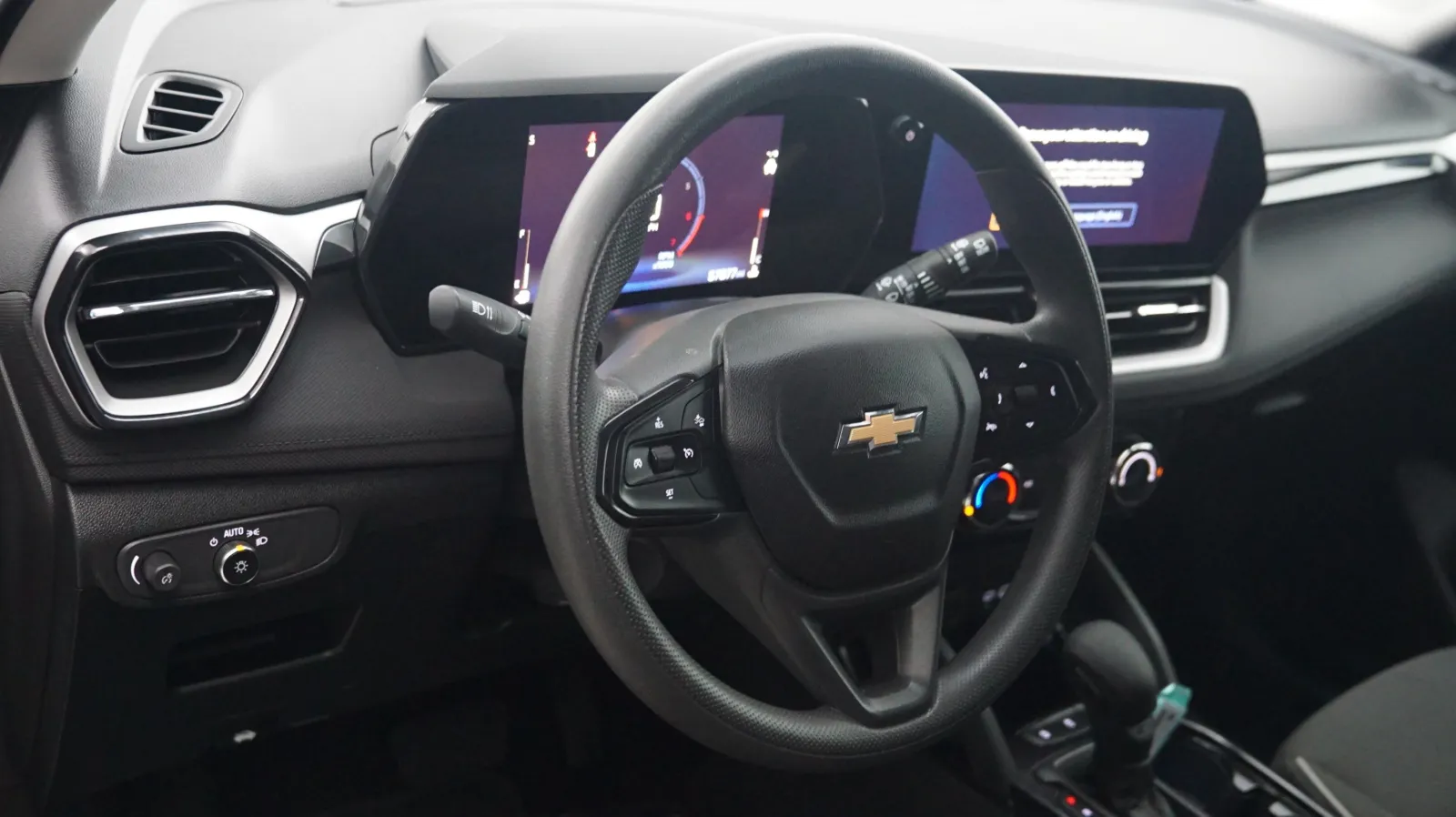 Chevrolet Trailblazer photo 16